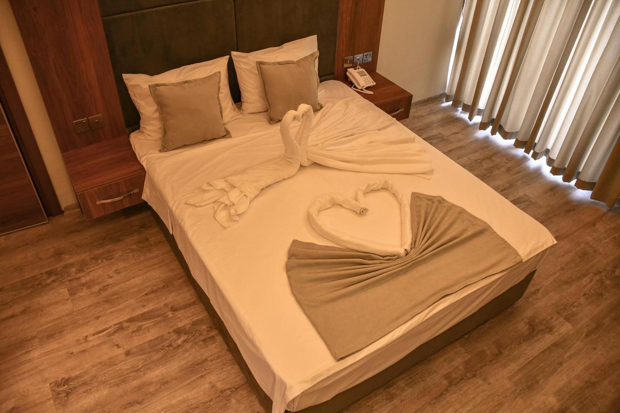 Mimoza Beach Hotel Agios Sergios Extérieur photo