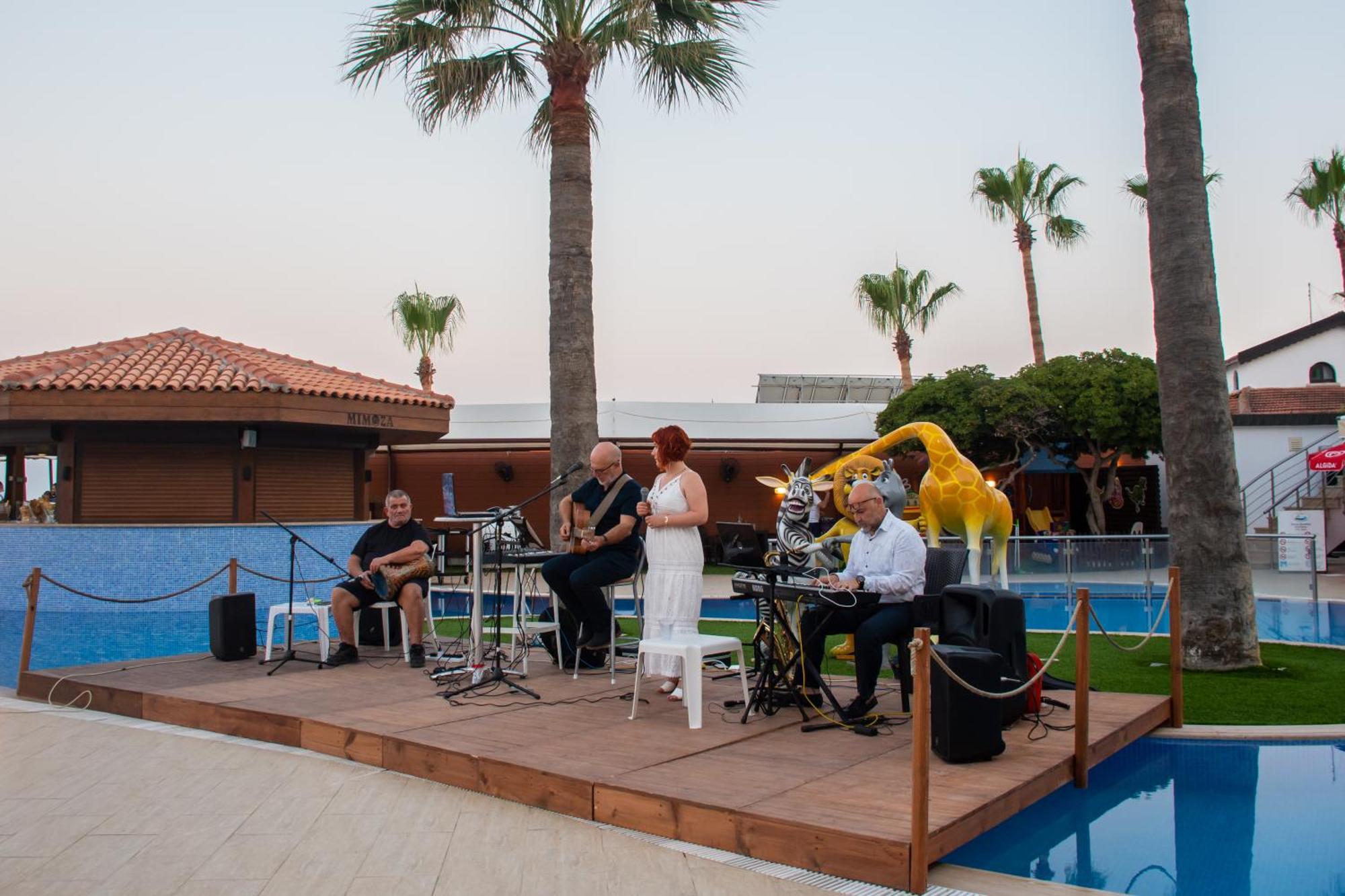 Mimoza Beach Hotel Agios Sergios Extérieur photo